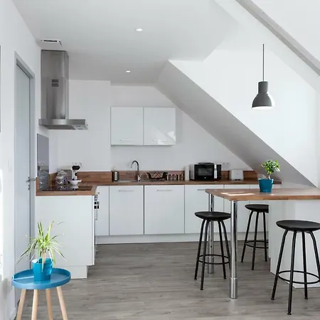 Marechal Leclerc Apartment
