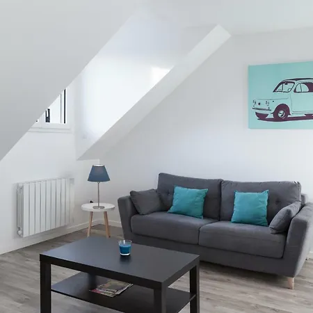 Marechal Leclerc * Laval (Mayenne)