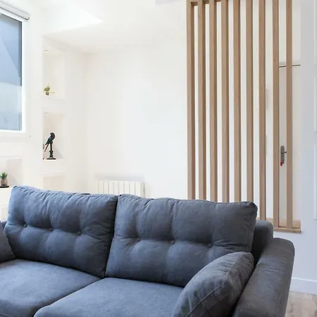 Marechal Leclerc Apartment *
