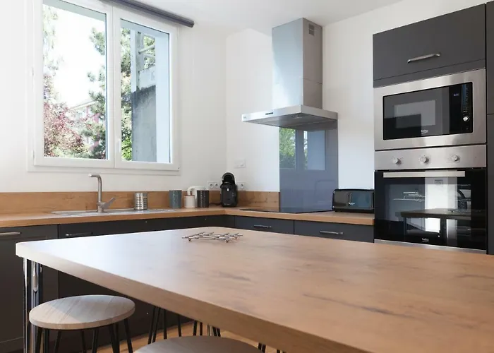 Marechal Leclerc Laval (Mayenne)